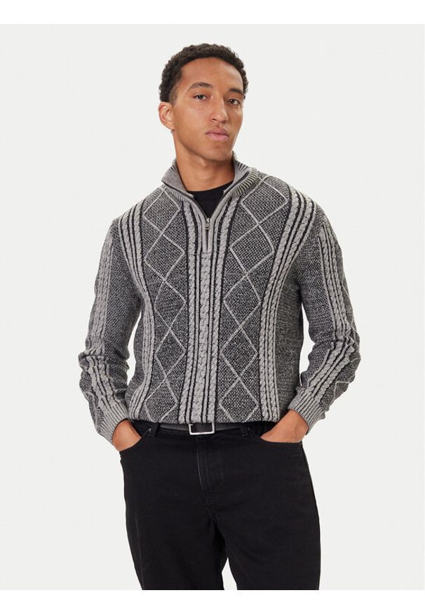 Guess Sweter M5BR44 Z2ZK2 Szary Regular Fit. Kolor: szary. Materiał: syntetyk
