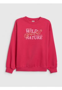 4f - 4F Bluza dresowa oversize bez kaptura dziewczęca - różowa 134/140 (8-10 lat). Okazja: na spacer, na co dzień. Typ kołnierza: bez kaptura. Kolor: różowy. Materiał: dresówka. Sezon: lato. Styl: casual, sportowy #1