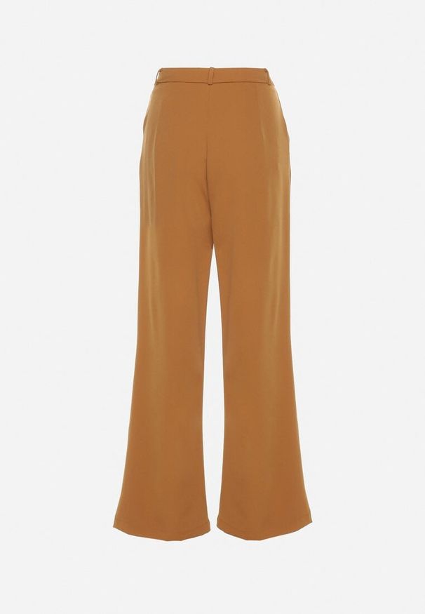 Born2be - Brązowe Spodnie Garniturowe z Szerokimi Nogawkami Kieszeniami i Szlufkami w Pasie Lorttina. Okazja: na co dzień. Kolor: brązowy. Styl: casual