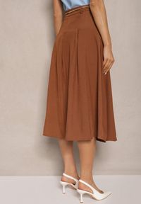 Renee - Brązowa Spódnica z Wiskozą o Rozkloszowanym Kroju z Paskiem Łańcuszkiem Lilethra. Kolor: brązowy. Materiał: wiskoza. Styl: elegancki #3