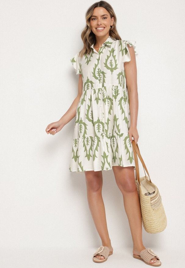Born2be - Zielona Rozkloszowana Sukienka o Koszulowym Kroju z Lnem i Wiskozą Folarane. Okazja: na spacer, na co dzień. Kolor: zielony. Materiał: wiskoza, len. Wzór: aplikacja. Typ sukienki: koszulowe. Styl: elegancki, casual, klasyczny