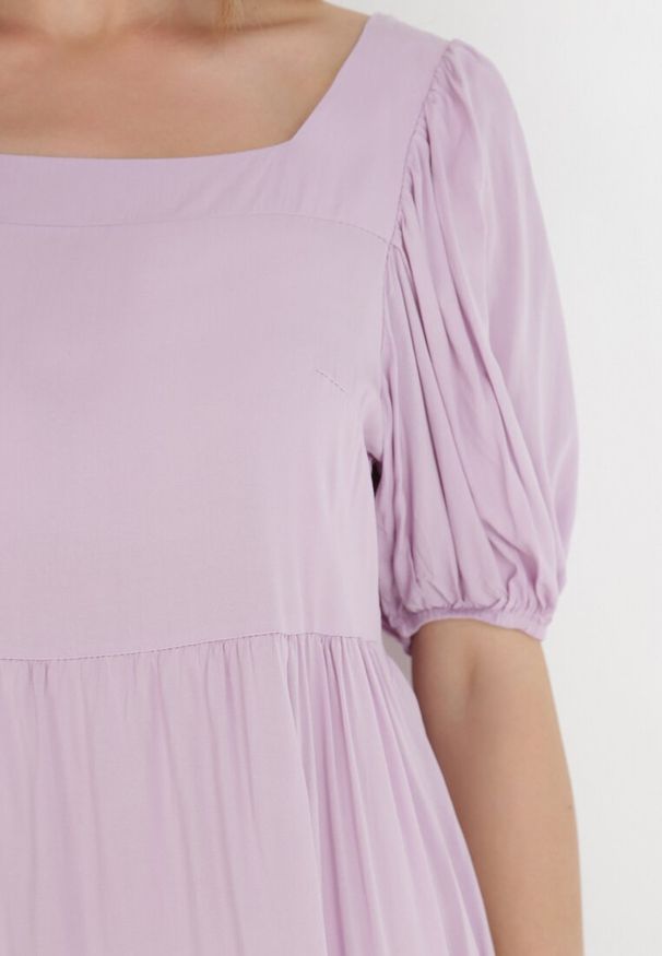 Born2be - Jasnofioletowa Sukienka z Wiskozy Phylyle. Typ kołnierza: dekolt kwadratowy. Kolor: fioletowy. Materiał: wiskoza. Wzór: gładki. Typ sukienki: rozkloszowane. Styl: klasyczny. Długość: mini