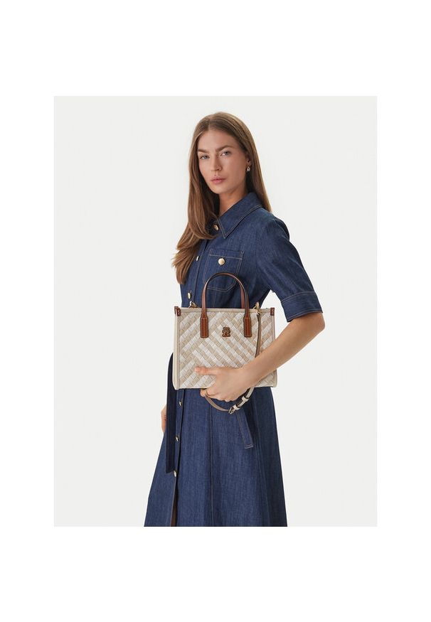 TOMMY HILFIGER - Torebka Tommy Hilfiger. Kolor: beżowy