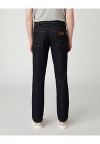 Wrangler - WRANGLER TEXAS MĘSKIE SPODNIE JEANSOWE SLIM DARK RINSE W12SP690A 112126514