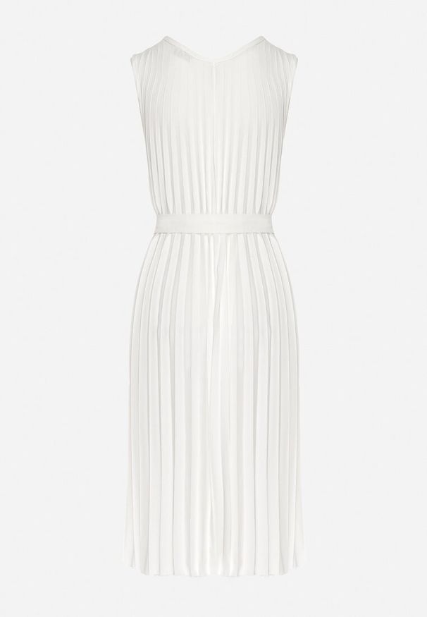 Born2be - Biała Rozkloszowana Sukienka Midi Plisowana z Materiałowym Paskiem Varethia. Kolor: biały. Materiał: materiał. Wzór: aplikacja. Długość: midi