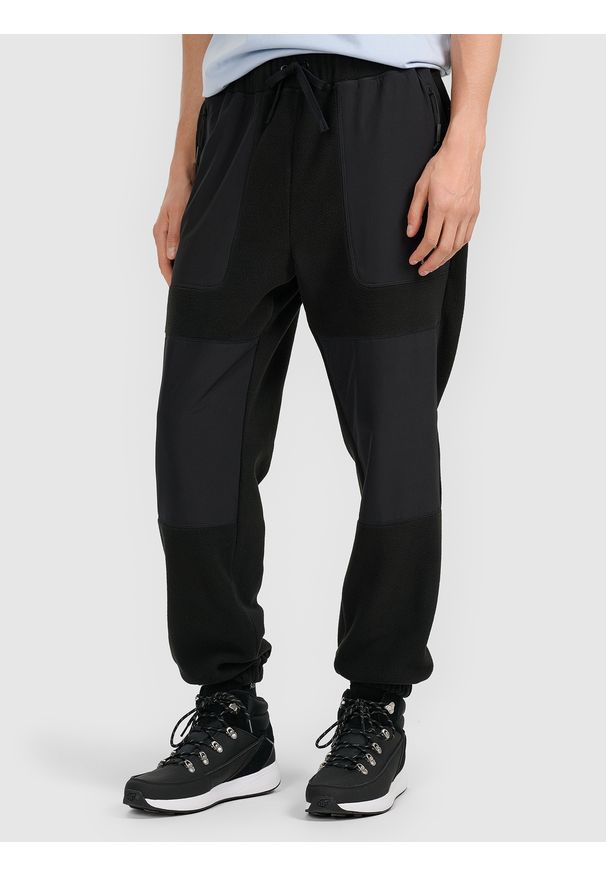 4f - 4F Spodnie polarowe joggery męskie - czarne XXL. Kolor: czarny. Materiał: polar