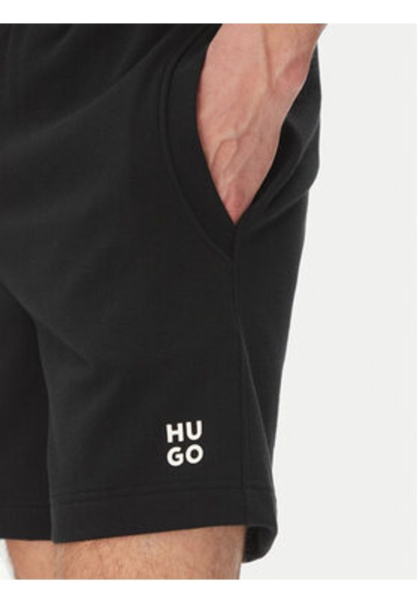 Hugo - HUGO Szorty sportowe 50540139 Czarny Regular Fit. Kolor: czarny. Materiał: syntetyk, bawełna. Styl: sportowy