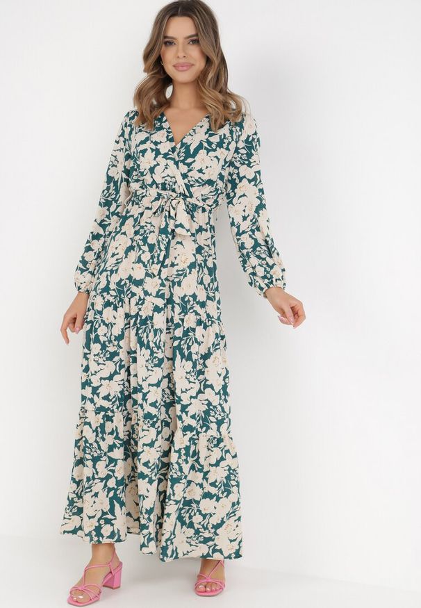 Born2be - Zielona Sukienka Naerippe. Kolor: zielony. Materiał: tkanina, materiał. Długość rękawa: długi rękaw. Wzór: kwiaty. Typ sukienki: kopertowe. Długość: maxi