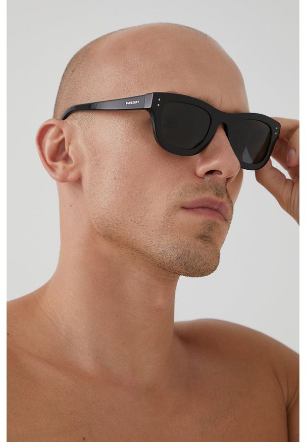 Burberry Okulary przeciwsłoneczne męskie kolor czarny. Kolor: czarny