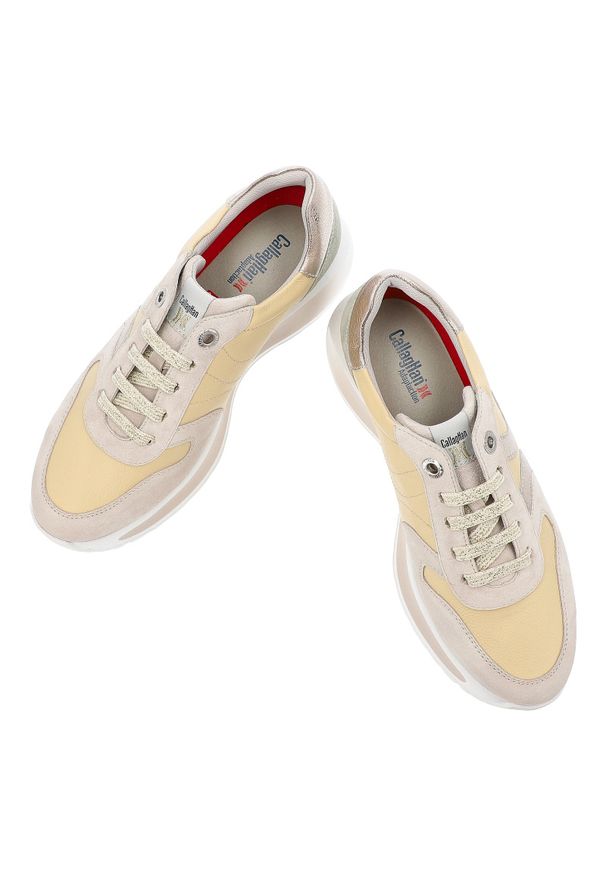 Beżowe Sneakersy Callaghan Modne Obuwie Damskie Na Platformie. Okazja: na co dzień. Kolor: beżowy. Materiał: zamsz, skóra. Obcas: na platformie. Styl: casual