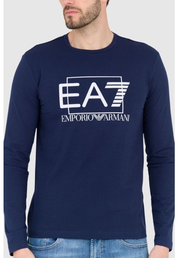 EA7 Emporio Armani - EA7 Granatowy męski bawełniany longsleeve, Rozmiar S. Kolor: niebieski. Materiał: bawełna. Długość rękawa: długi rękaw. Długość: długie