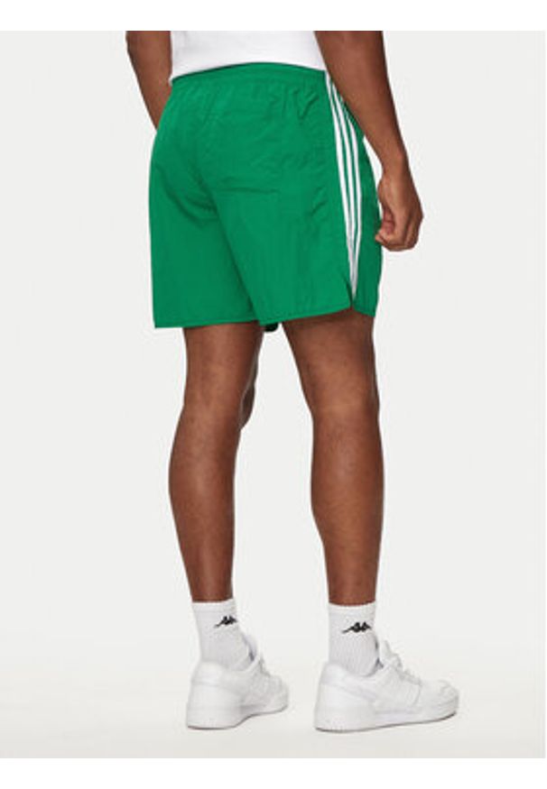 Adidas - adidas Szorty sportowe adicolor Classics Sprinter IM4424 Zielony Regular Fit. Kolor: zielony. Materiał: syntetyk. Styl: sportowy