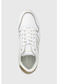 TOMMY HILFIGER - Tommy Hilfiger sneakersy kolor biały. Nosek buta: okrągły. Zapięcie: sznurówki. Kolor: biały. Materiał: poliester, guma. Obcas: na platformie #5