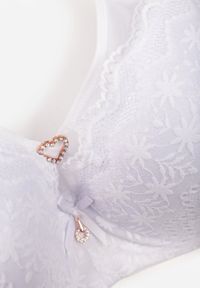 Born2be - Biały Koronkowy Biustonosz Ozdobiony Cyrkoniowym Sercem Galirope. Kolor: biały. Materiał: koronka. Wzór: aplikacja #6