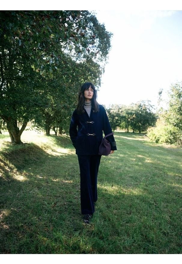 Reserved - Sztruksowe spodnie straight - granatowy. Kolor: niebieski. Materiał: sztruks