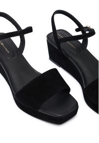 TOMMY HILFIGER - Tommy Hilfiger Sandały Suede Wrapped Mid Wedge FW0FW09235 Czarny. Kolor: czarny. Materiał: zamsz, skóra #2