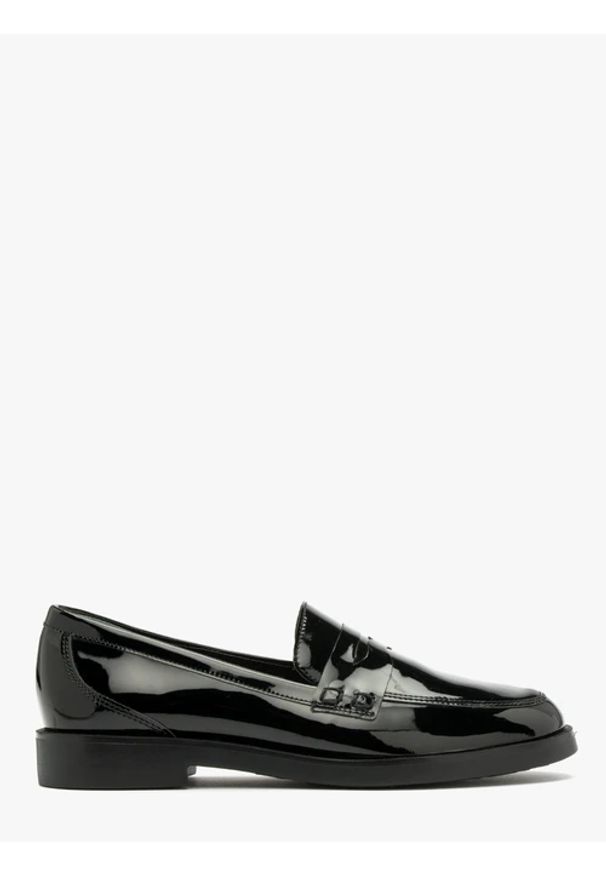 Ryłko - Lakierowane mokasyny damskie. Nosek buta: okrągły. Kolor: czarny. Materiał: syntetyk. Styl: street