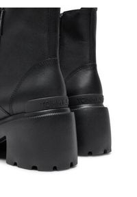 Tommy Jeans Trapery EN0EN02640 Czarny. Kolor: czarny. Materiał: skóra #4