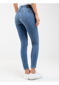 Big-Star - Spodnie jeans damskie Melinda High Waist 328. Stan: podwyższony. Kolor: niebieski