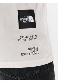 The North Face T-Shirt Foundation Graphic NF0A86XJ Biały Regular Fit. Kolor: biały. Materiał: bawełna, syntetyk #2