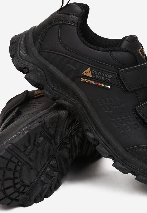 Born2be - Czarne Buty Trekkingowe Beaulne. Wysokość cholewki: przed kostkę. Nosek buta: okrągły. Zapięcie: rzepy. Kolor: czarny. Materiał: materiał. Szerokość cholewki: normalna. Sport: turystyka piesza