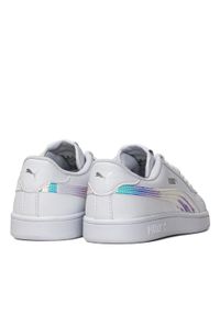 Buty sportowe dziecięce białe Puma Smash v2 Holo Jr. Okazja: na uczelnię. Kolor: biały. Materiał: guma, skóra ekologiczna. Szerokość cholewki: normalna. Wzór: aplikacja