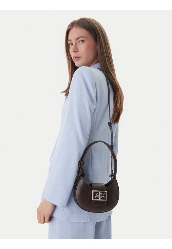 Armani Exchange Torebka XW002566 AF12039 U6018 Brązowy. Kolor: brązowy. Materiał: skórzane