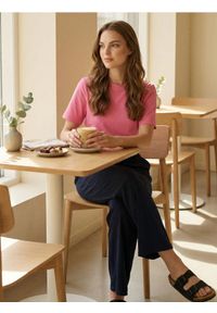 Sinsay - Bawełniana koszulka z gęstego splotu Interlock - różowy. Kolor: różowy. Materiał: bawełna. Wzór: ze splotem