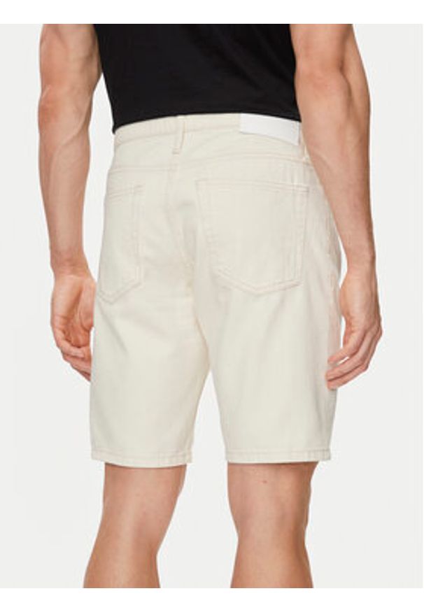 Calvin Klein Szorty jeansowe K10K112942 Écru Regular Fit. Materiał: bawełna