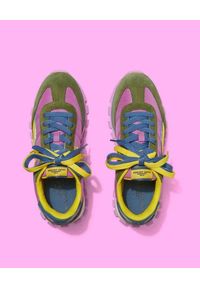 THE MARC JACOBS - Kolorowe sneakersy The Jogger. Nosek buta: okrągły. Kolor: zielony. Materiał: tkanina, zamsz. Wzór: kolorowy #3