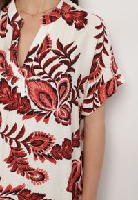Born2be - Bordowa Sukienka z Wiskozą i Lnem Pudełkowa z Kieszeniami w Kwiatowy Wzór Boho Natundelia. Okazja: na co dzień. Kolor: czerwony. Materiał: wiskoza, len. Wzór: kwiaty. Styl: boho #3