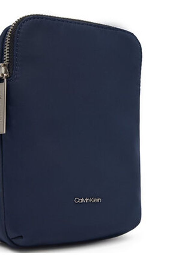 Calvin Klein Saszetka Business Tech Reporter Xs K50K512888 Granatowy. Kolor: niebieski. Materiał: materiał