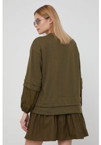 Vero Moda sukienka kolor zielony mini rozkloszowana. Kolor: zielony. Materiał: tkanina, włókno, dzianina, materiał. Długość rękawa: długi rękaw. Typ sukienki: rozkloszowane. Długość: mini #2