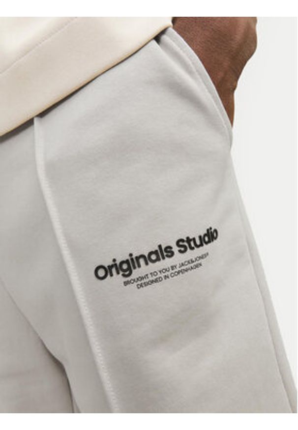 Jack & Jones Szorty sportowe Vesterbro 12252251 Beżowy Relaxed Fit. Kolor: beżowy. Materiał: syntetyk, bawełna. Styl: sportowy