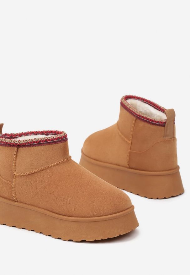 Born2be - Brązowe Śniegowce na Grubej Podeszwie z Ozdobnym Haftem Ceccaria. Okazja: na spacer. Kolor: brązowy. Materiał: jeans. Wzór: haft. Sezon: zima. Styl: elegancki