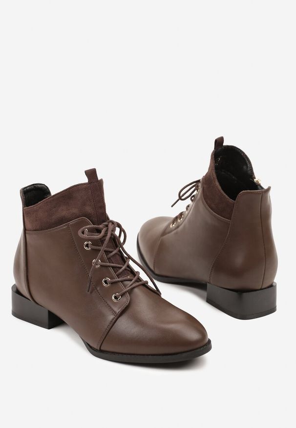Born2be - Brązowe Botki Vices Typu Trzewiki z Asymetryczną Cholewką Vamille. Okazja: na co dzień. Kolor: brązowy. Materiał: jeans. Szerokość cholewki: normalna. Styl: elegancki, casual