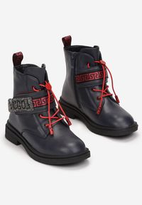 Born2be - Granatowe Botki na Rzep Diomeope. Okazja: na uczelnię, na co dzień. Zapięcie: rzepy. Kolor: niebieski. Materiał: jeans. Wzór: aplikacja. Styl: casual, elegancki
