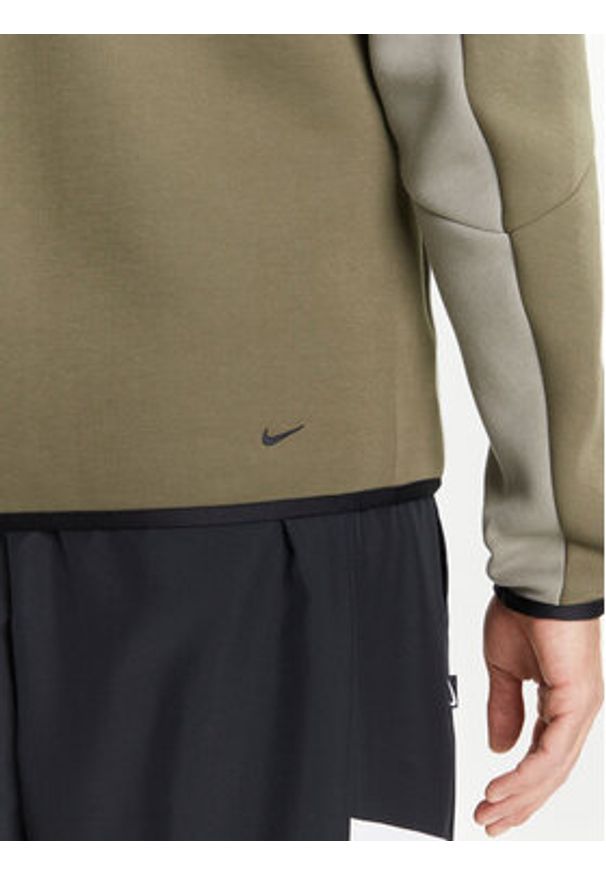 Nike Bluza Windrunner HV0949 Khaki Regular Fit. Kolor: brązowy. Materiał: bawełna, syntetyk