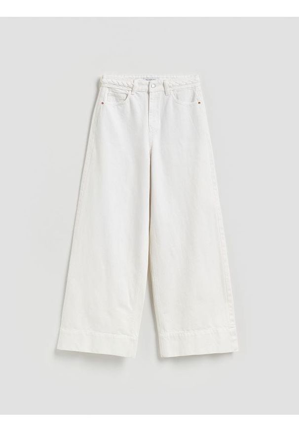 Reserved - Jeansy wide leg z ozdobną wstawką - biały. Kolor: biały