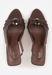 Born2be - Brązowe Sandały VICES na Szpilce Ozdobione Marszczeniem i Aplikacją Elinaris. Okazja: na co dzień, do pracy. Kolor: brązowy. Wzór: aplikacja. Obcas: na szpilce. Styl: wizytowy, casual, elegancki #9