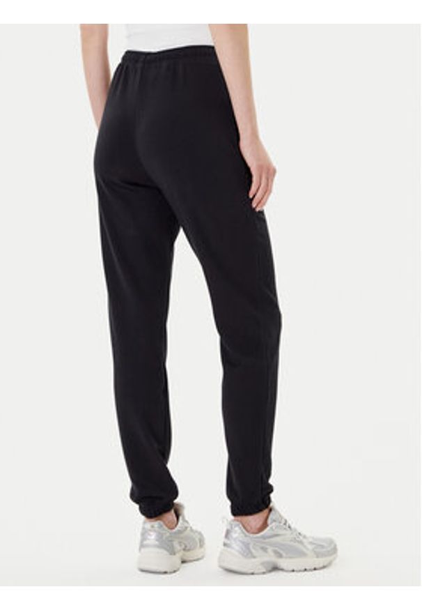 Nike Spodnie dresowe Chill Terry FN2434 Czarny Regular Fit. Kolor: czarny. Materiał: syntetyk, bawełna