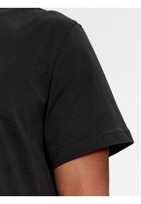 Calvin Klein T-Shirt Photo Print K10K112758 Czarny Regular Fit. Kolor: czarny. Materiał: bawełna. Wzór: nadruk
