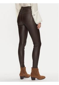 Vila Spodnie z imitacji skóry Sarah 14098751 Brązowy Skinny Fit. Kolor: brązowy. Materiał: skóra #3