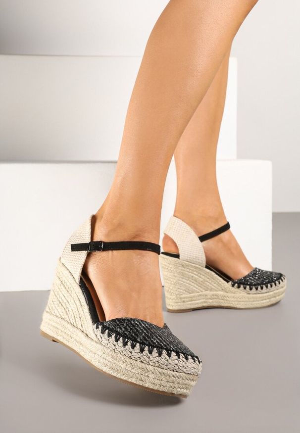 Born2be - Czarne Sandały Espadryle z Plecionką na Koturnie Weanise. Okazja: na co dzień. Kolor: czarny. Sezon: lato. Obcas: na koturnie. Styl: elegancki, boho, casual