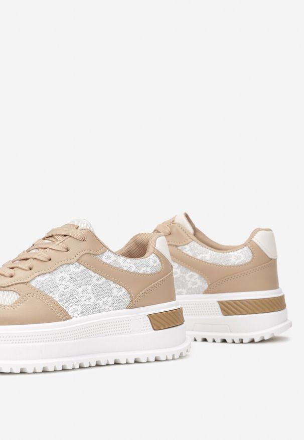 Renee - Ciemnobeżowe Sznurowane Sneakersy z Brokatem na Grubej Podeszwie z Wycięciami Amena. Kolor: beżowy