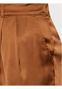 Noisy may - Noisy May Spodnie materiałowe Claire 27021928 Brązowy Relaxed Fit. Kolor: brązowy. Materiał: syntetyk #2