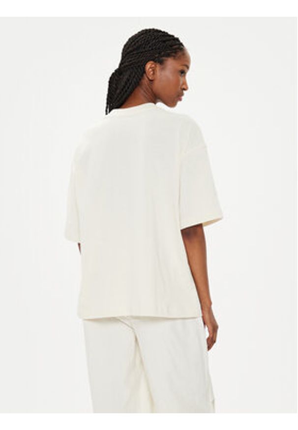 New Balance T-Shirt Hyper Density WT41555 Beżowy Oversize. Kolor: beżowy. Materiał: bawełna