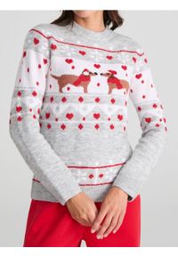 Sinsay - Świąteczny sweter z nadrukiem piesków i serduszek - wielobarwny. Typ kołnierza: golf. Długość rękawa: długi rękaw. Długość: długie. Wzór: nadruk. Styl: wizytowy #1