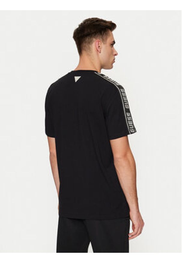 Guess T-Shirt Arlo Z4GI18 J1314 Czarny Regular Fit. Kolor: czarny. Materiał: bawełna