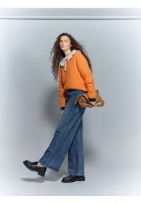 Reserved - Jeansy wide leg z aplikacją - indigo jeans. Wzór: aplikacja